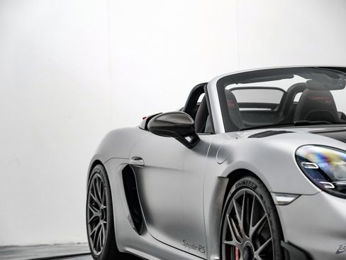 Used 2024 Porsche 718 Boxster Spyder RS RWD image 36