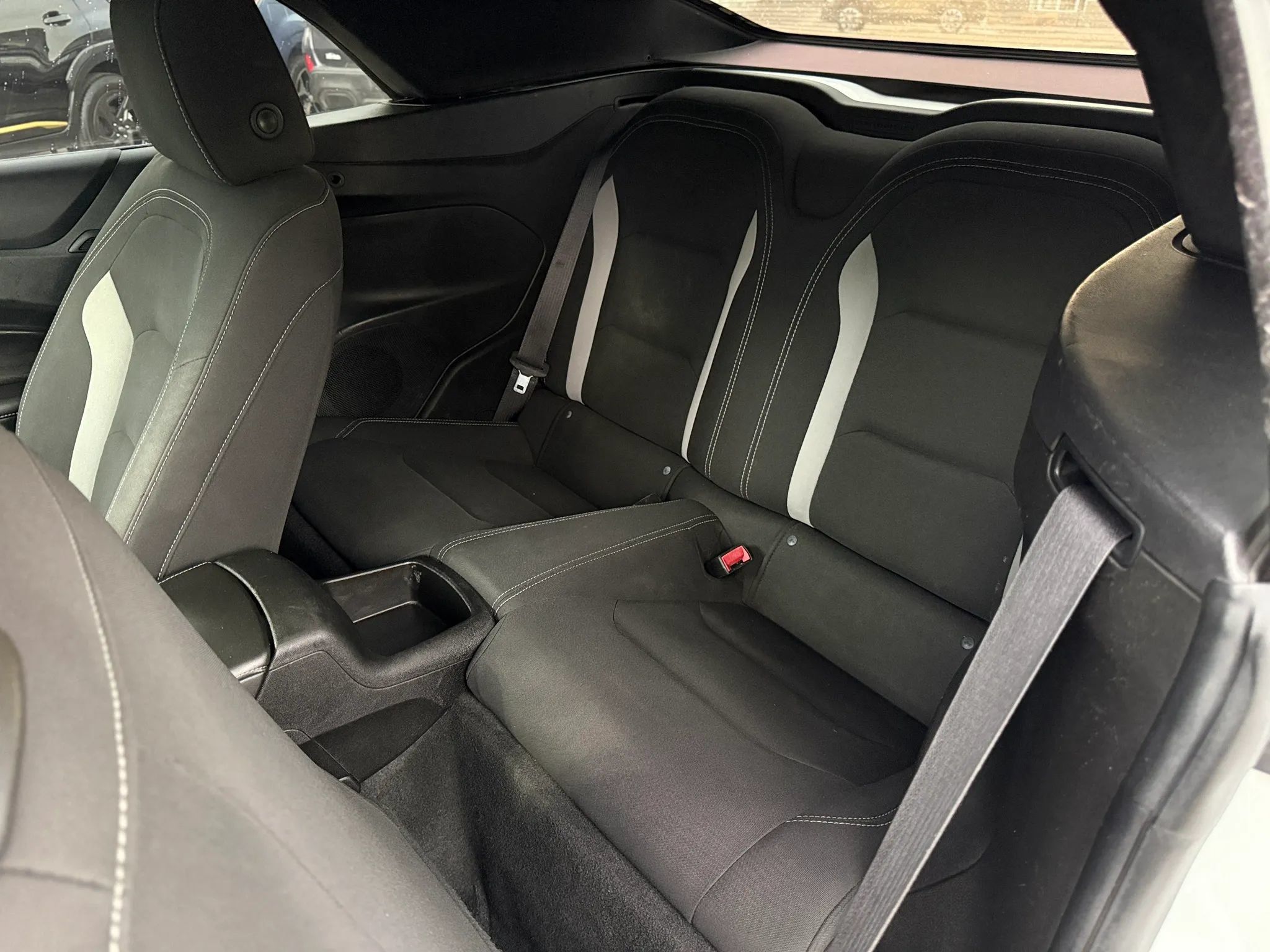 Used 2018 Chevrolet Camaro LT RWD image 14