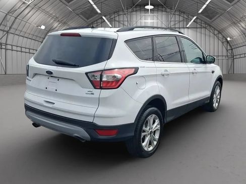 Used 2018 Ford Escape SE AWD/4WD image 5