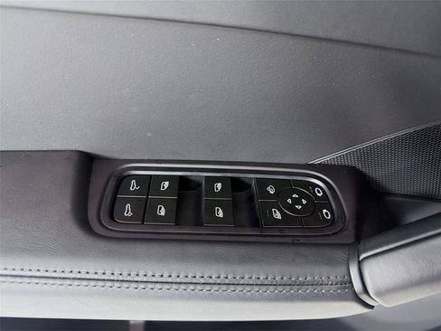 New 2025 Porsche Cayenne S image 8