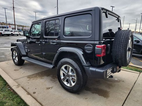 Used 2022 Jeep Wrangler Unlimited Sahara w/ LED Lighting Group image 7