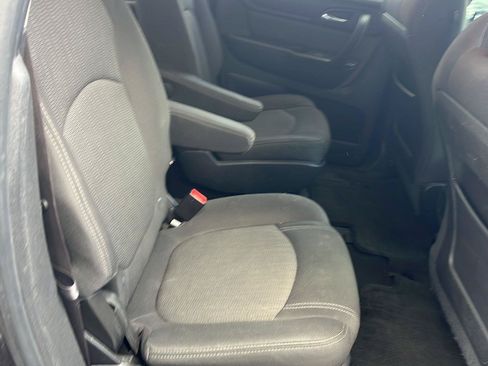 Used 2015 Chevrolet Traverse LT FWD image 25