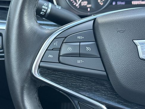 Used 2022 Cadillac XT5 Premium Luxury w/ Technology Package AWD/4WD image 29