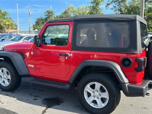 Used 2019 Jeep Wrangler Sport AWD/4WD image 12