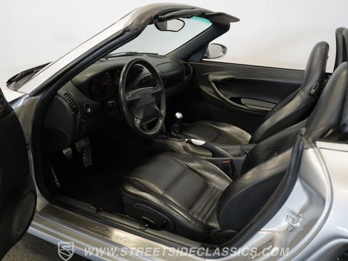 Used 1997 Porsche Boxster image 3