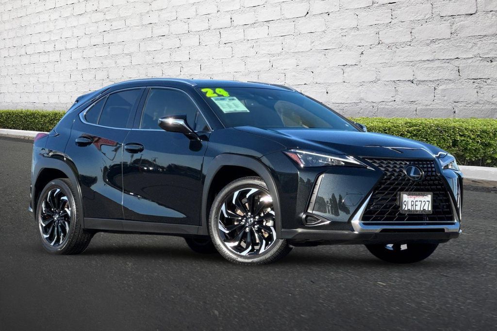 Used 2024 Lexus UX 250h FWD image 2