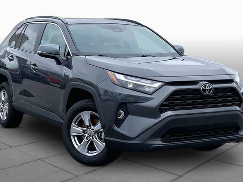 Used 2025 Toyota RAV4 XLE w/ Convenience Package FWD image 3