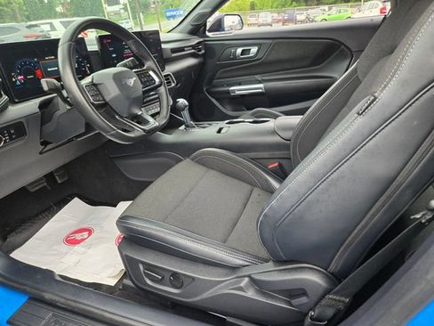 Used 2024 Ford Mustang GT RWD image 10