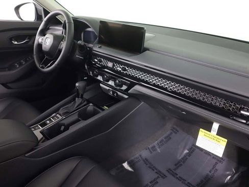 New 2025 Honda Accord EX-L image 17