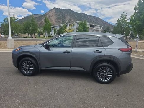Used 2021 Nissan Rogue S AWD/4WD image 6