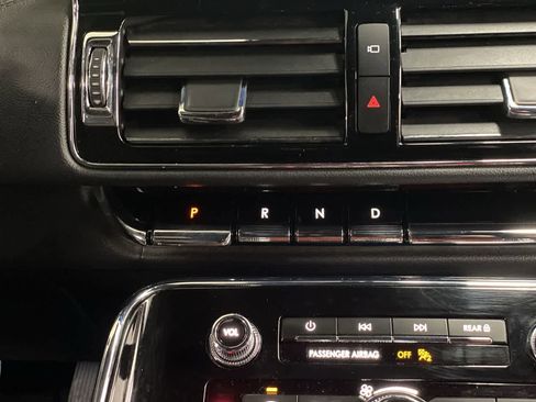 Used 2024 Lincoln Navigator L Premiere image 26