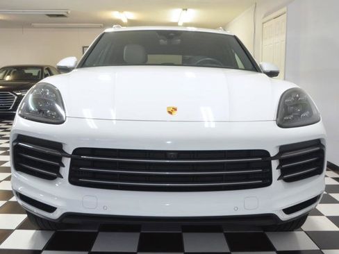 Used 2019 Porsche Cayenne S image 4