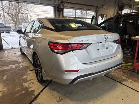 Used 2020 Nissan Sentra SV image 4