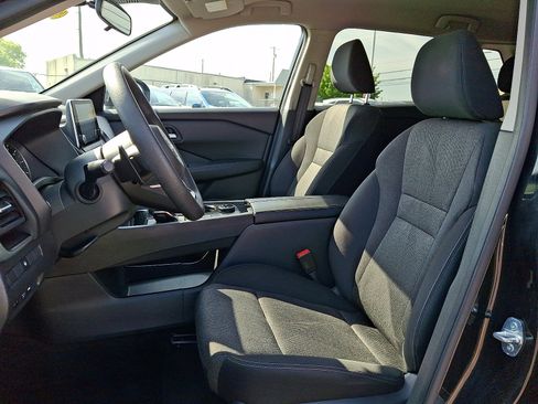 Used 2024 Nissan Rogue SV AWD/4WD image 13