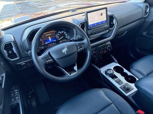 Used 2024 Ford Bronco Sport Outer Banks w/ Tech Package image 29