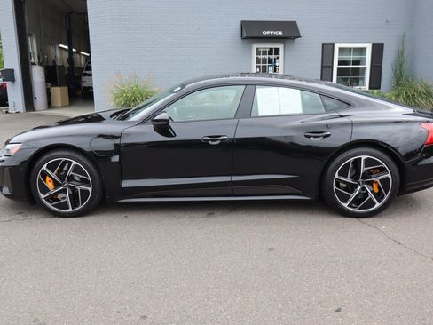Used 2023 Audi RS e-tron GT w/ Carbon Performance Package AWD/4WD image 9