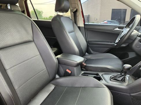 Used 2020 Volkswagen Tiguan SE FWD image 15