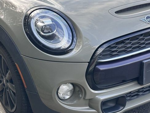 Used 2019 MINI Cooper S image 2