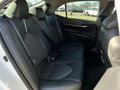 Used 2020 Toyota Camry SE image 27