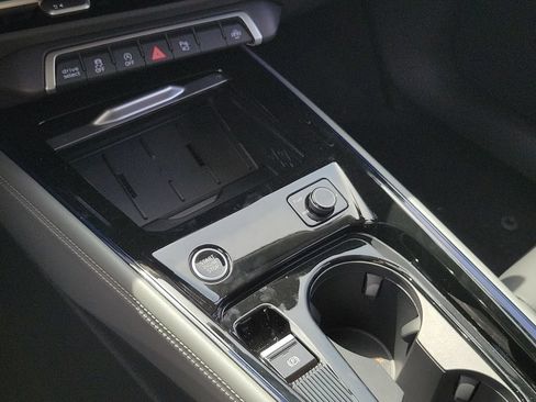 New 2026 Audi Q3 quattro 2.0T AWD/4WD image 14