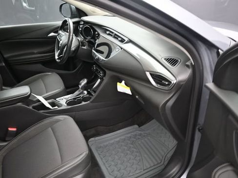 Used 2020 Buick Encore GX Select w/ Experience Buick Package FWD image 9