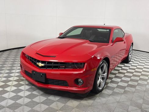 Used 2010 Chevrolet Camaro SS w/ RS Package RWD image 10