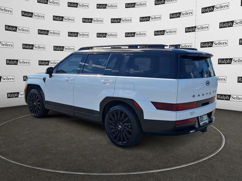 Used 2025 Hyundai Santa Fe Calligraphy image 4