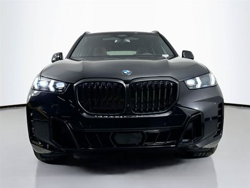New 2026 BMW X5 xDrive40i w/ M Sport Package AWD/4WD image 3