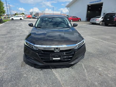 Used 2018 Honda Accord EX image 8