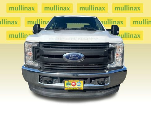 Used 2017 Ford F250 XL w/ Power Equipment Group AWD/4WD image 15