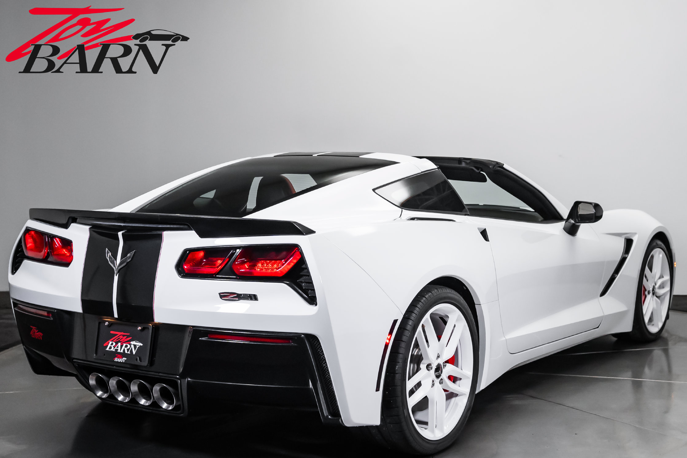 Used 2014 Chevrolet Corvette Stingray Coupe w/ 2LT Preferred Equipment Group RWD image 5