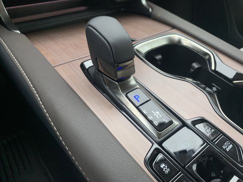 Used 2026 Lexus RX 450h AWD w/ Convenience Package image 26