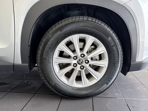 Used 2025 Toyota Grand Highlander AWD image 56