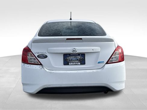 Used 2016 Nissan Versa S Plus image 4