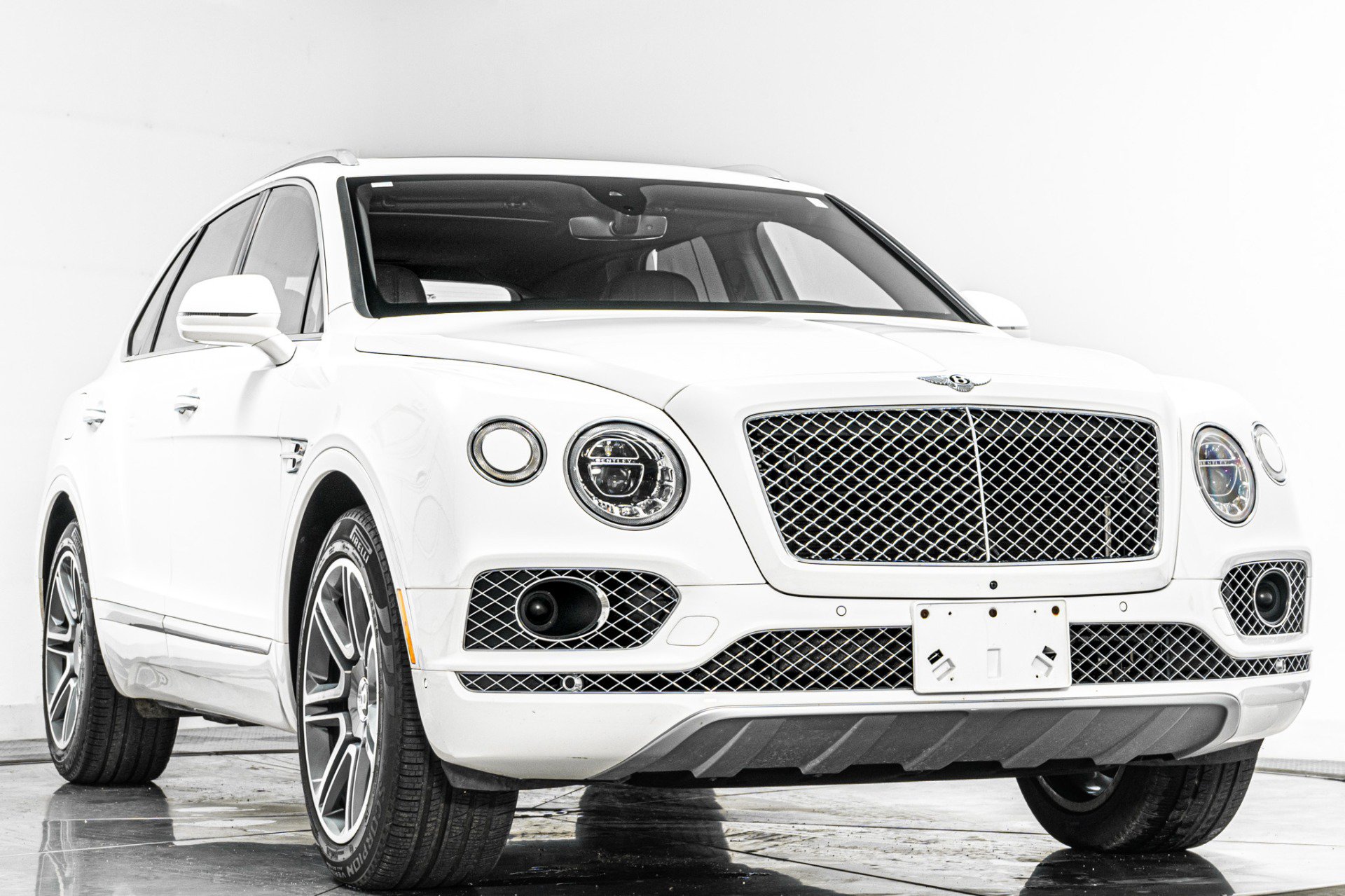 Used 2018 Bentley Bentayga Activity AWD/4WD image 5