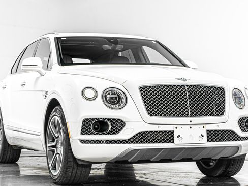 Used 2018 Bentley Bentayga Activity AWD/4WD image 5
