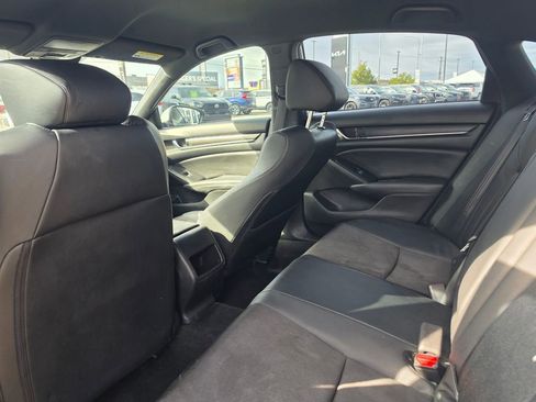 Used 2019 Honda Accord Sport image 10