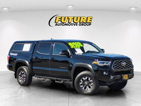 Used 2023 Toyota Tacoma TRD Off-Road AWD/4WD image 1