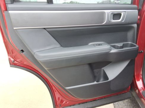 Used 2025 Hyundai Santa Fe SEL FWD image 23
