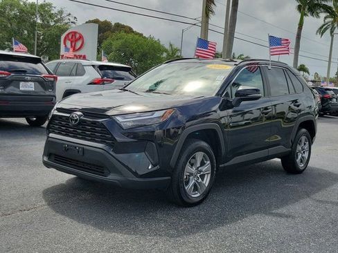 Certified 2025 Toyota RAV4 XLE FWD image 3