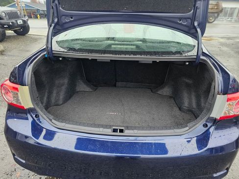 Used 2013 Toyota Corolla LE Special Edition image 18