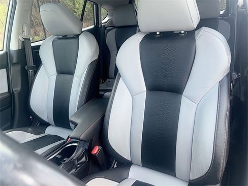 Used 2020 Subaru Crosstrek 2.0i Limited w/ Moonroof Package w/Navigation image 11