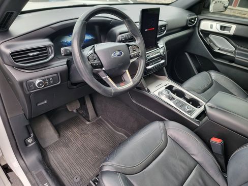 Used 2021 Ford Explorer ST w/ Equipment Group 401A image 9