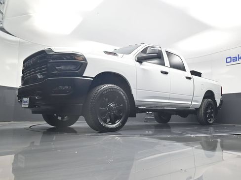 Used 2025 RAM 2500 Tradesman w/ Safety Group AWD/4WD image 41