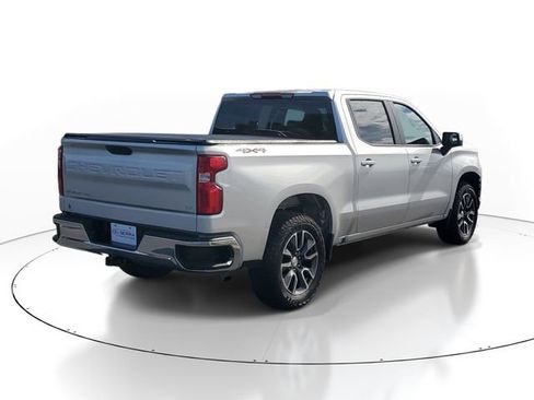 Certified 2022 Chevrolet Silverado 1500 LT AWD/4WD image 4