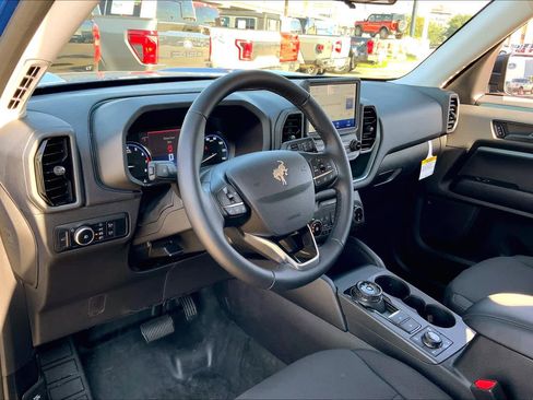 Used 2024 Ford Bronco Sport Badlands image 36