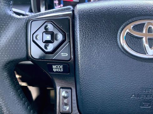 Used 2019 Toyota 4Runner Limited AWD/4WD image 24