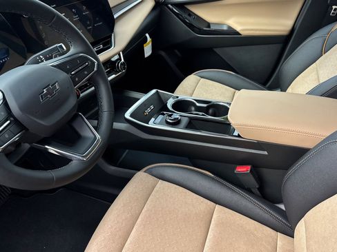 New 2026 Chevrolet Equinox ACTIV w/ Convenience Package III image 10