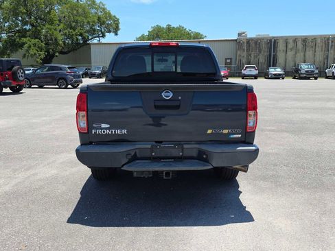 Used 2017 Nissan Frontier Desert Runner RWD image 6