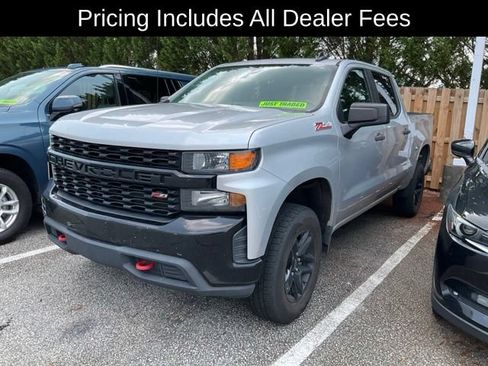 Used 2019 Chevrolet Silverado 1500 Custom Trail Boss w/ Custom Convenience Package AWD/4WD image 3